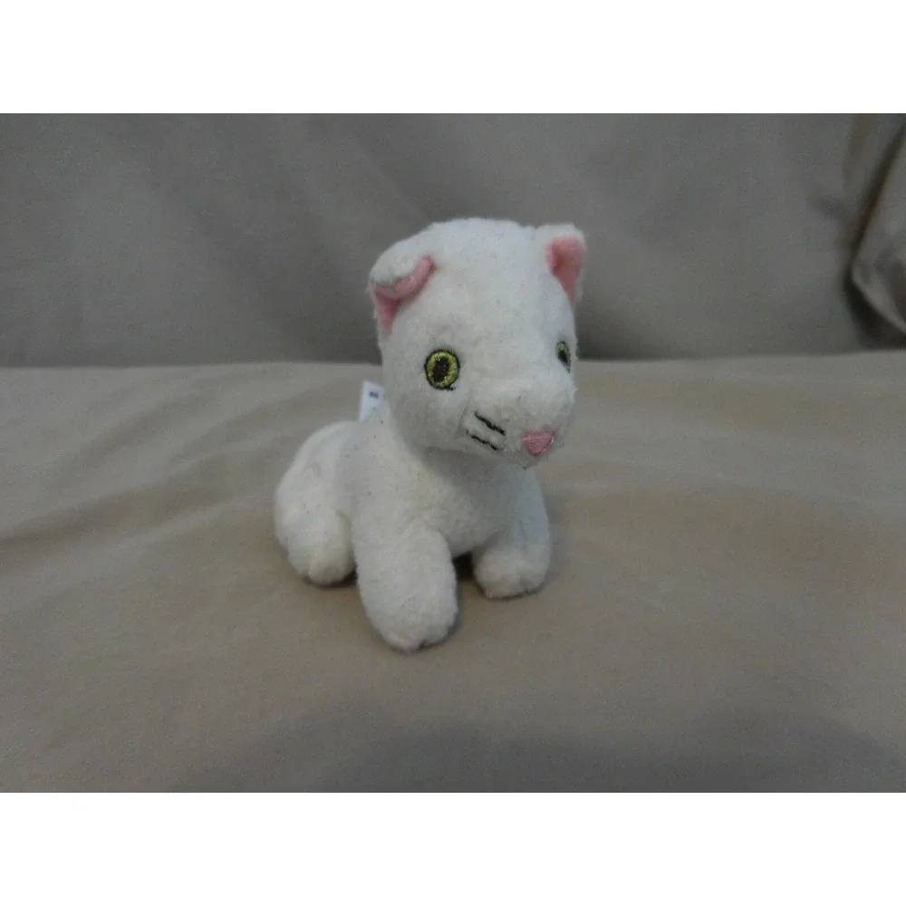 American Girl Doll Rebecca's White Kitten Cat‎ Pet Plush 2013 F9709